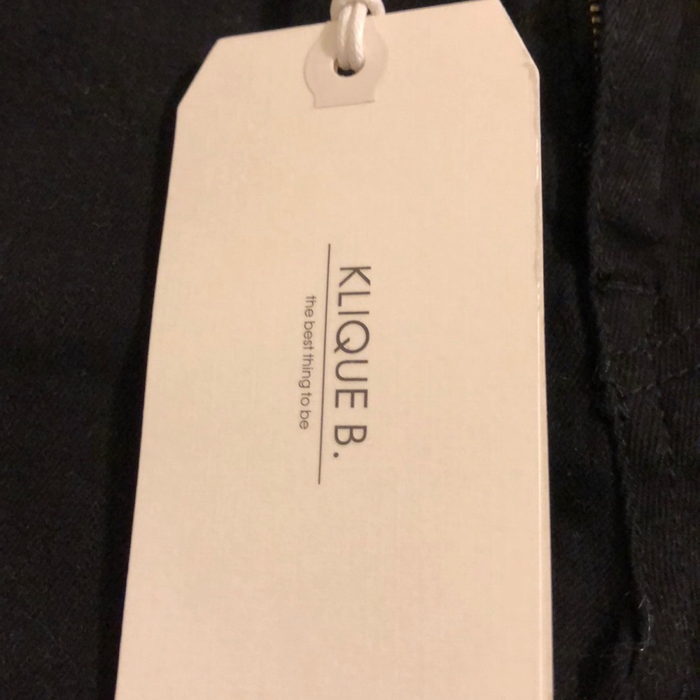 Shorts - Picture 2 of 3